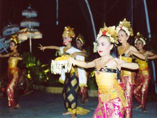 Ples na Baliju